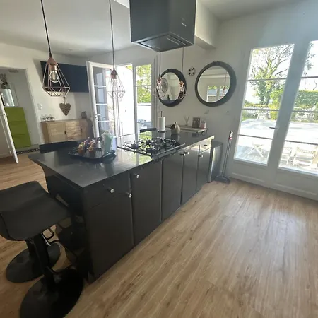 Villayam Maison Vue Sur Avec Piscine 10m Chauffee Classee 3 Etoiles La Bree-les-Bains
