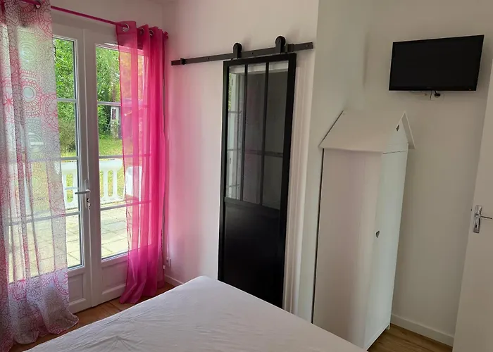 Сasa de vacaciones Villayam Maison Vue Sur Avec Piscine 10m Chauffée Classée 3 étoiles La Brée-les-Bains