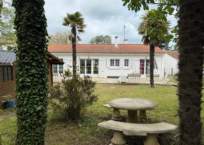 Villayam Maison Vue Sur Avec Piscine 10m Chauffée Classée 3 étoiles Сasa de vacaciones *